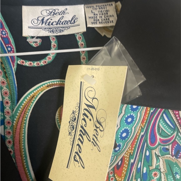 Vintage Beth Michaels paisley, pajamas set size large - Picture 2 of 5